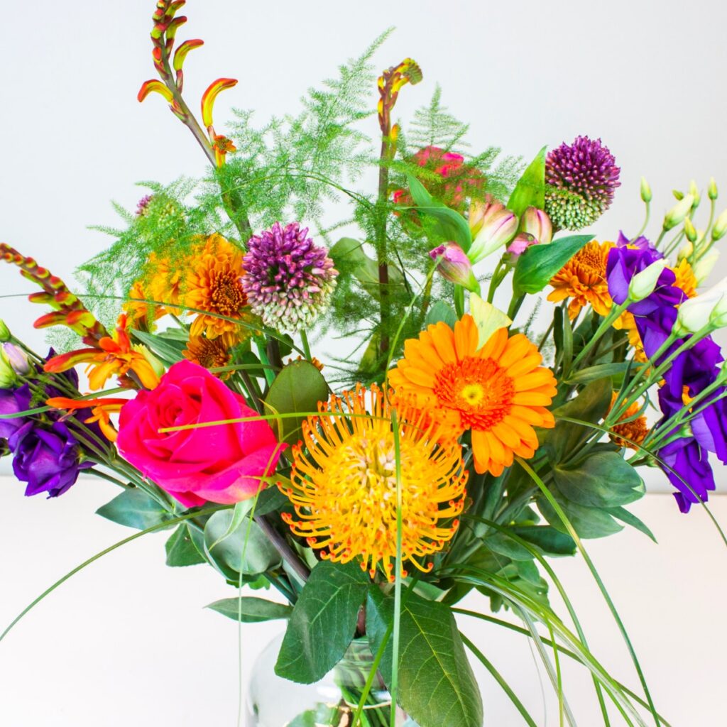 Hoe haal je het meeste uit jouw bloemen bij warmte? 4 hitte alarmtips